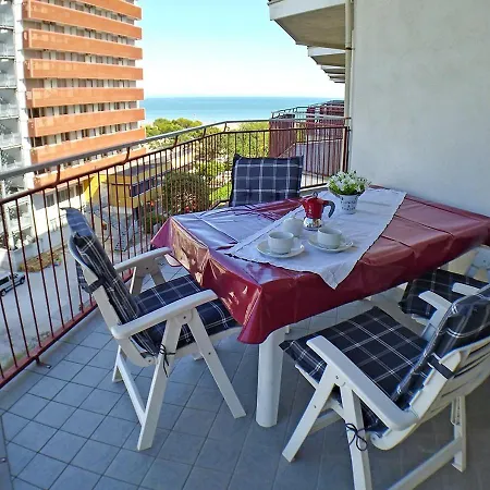 Nuovo fronte spiaggia, terrazza sul mare e piscina Lignano Sabbiadoro Esterno foto