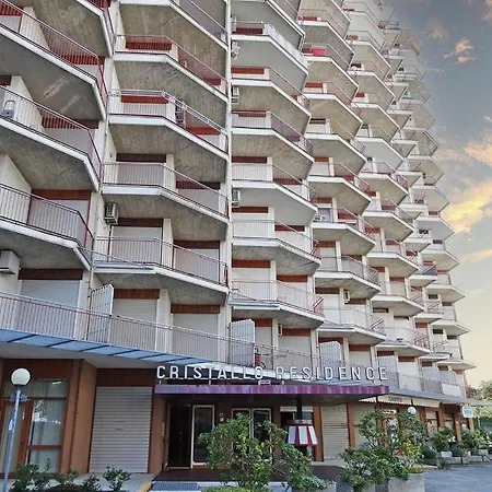 Nuovo fronte spiaggia, terrazza sul mare e piscina Lignano Sabbiadoro Esterno foto