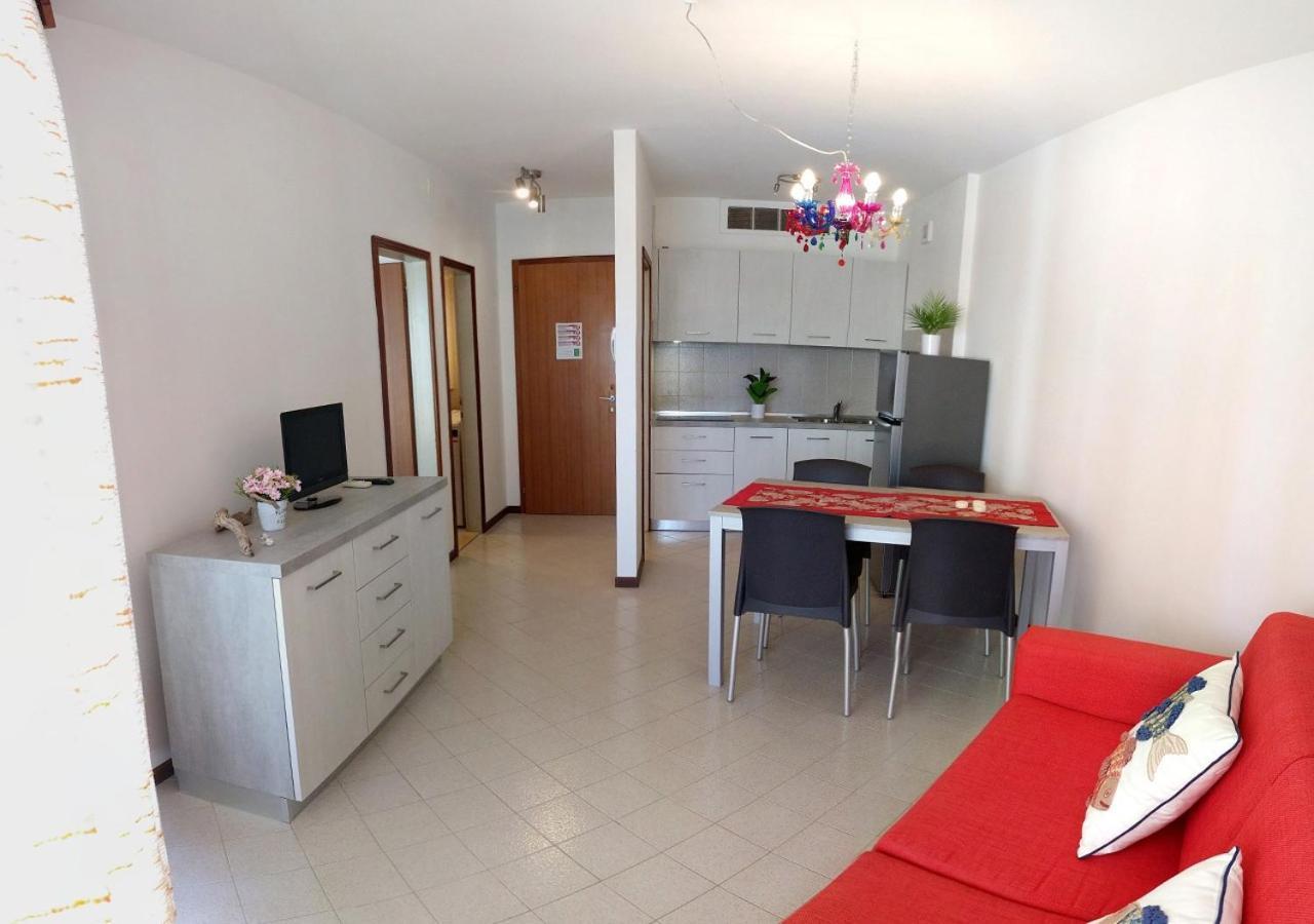 Nuovo Fronte Spiaggia, Terrazza Sul Mare E Piscina *
